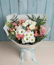 Букет цветов из:  Розы, Лизиантусы и Хризантемы в Ботлихе