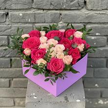Цветочная композиция из Розы в коробке #REPLACE_PRED# Ботлихе
