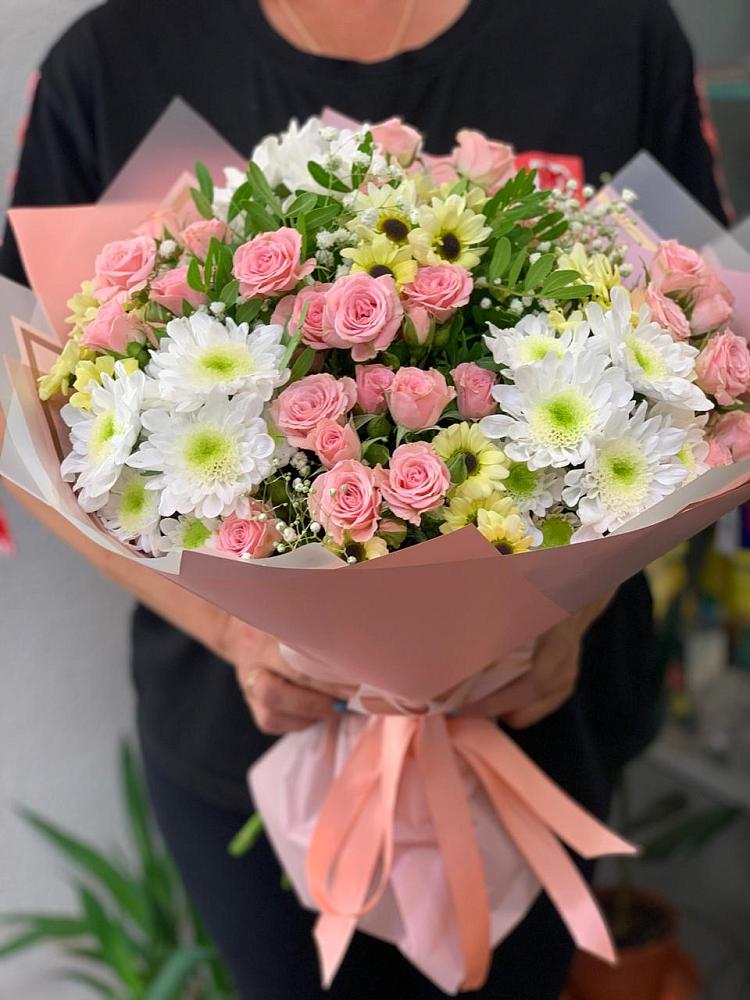 Букет цветов из: Розы и Хризантемы в Ботлихе