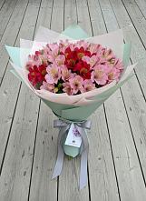 Букет цветов из:  Альстромерии в Ботлихе