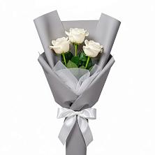 Букет 3 белые розы в Ботлихе