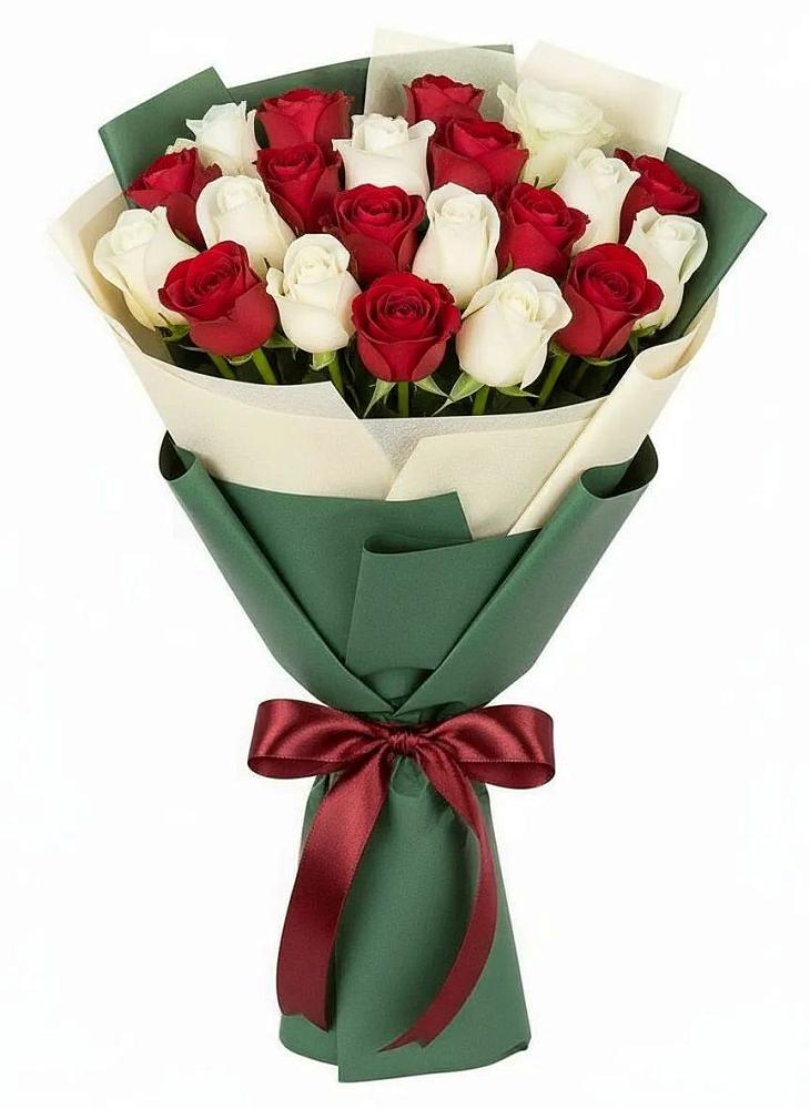 Букет Микс из красных и белых роз в Ботлихе