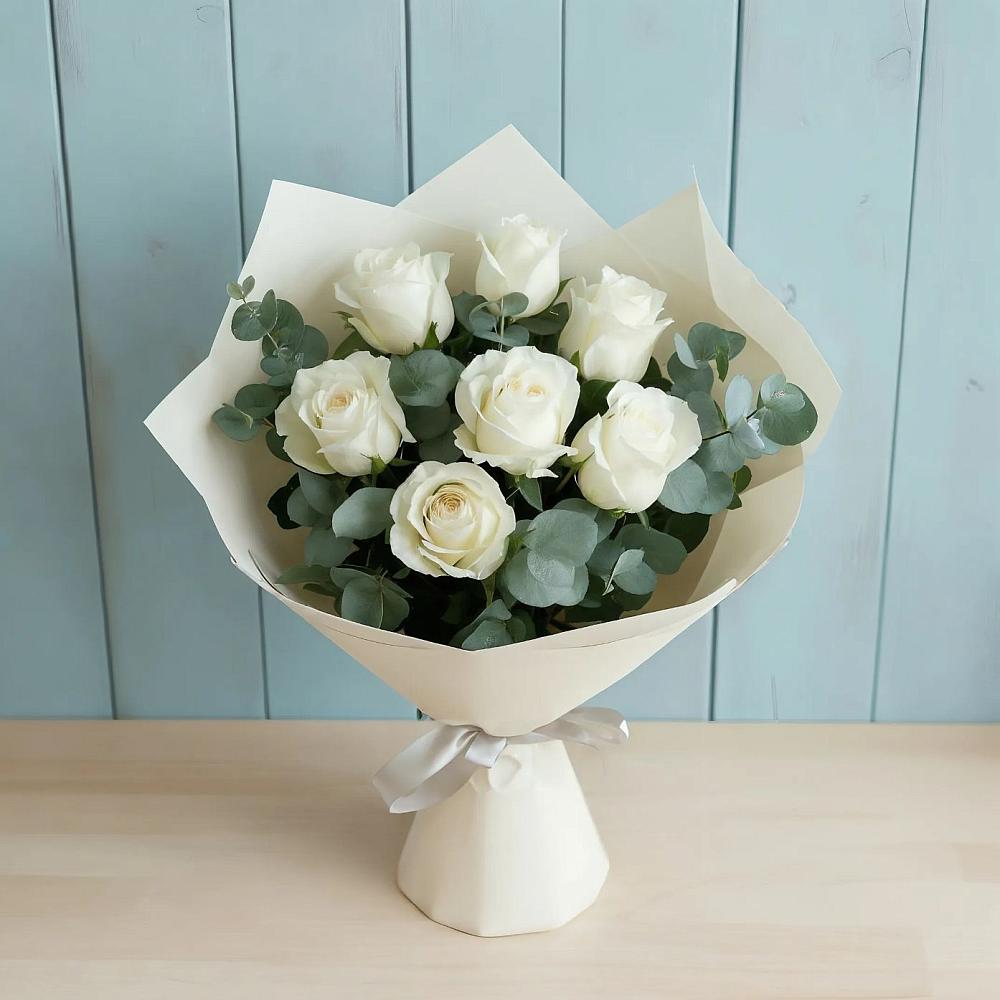 Букет Белые розы в Эвкалипте в Ботлихе