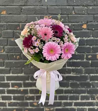 Букет цветов из:  Герберы и Хризантемы в Ботлихе