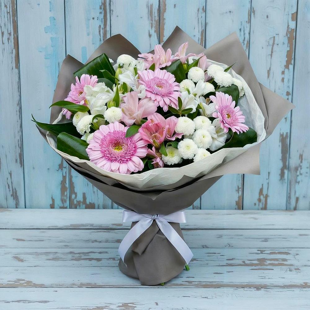 Букет цветов из: Герберы, Альстромерии и Хризантемы в Ботлихе