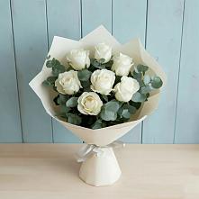 Букет Белые розы в Эвкалипте в Ботлихе
